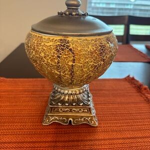Beautifully and unique home decor piece. Excellent condition